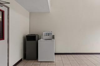 Red Lion Inn & Suites Caseyville - Caseyville - 3