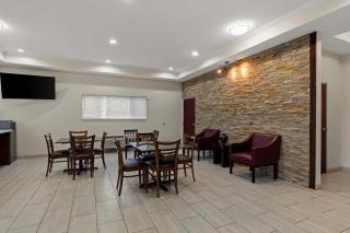 Red Lion Inn & Suites Caseyville - Caseyville - 4