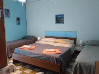 Stanza 30 euro per 2 ore Acireale - Santa Tecla - 9