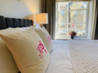 Pass the Keys Cobblers Rest Luxury Elegance & Central Location - Bakewell - 2