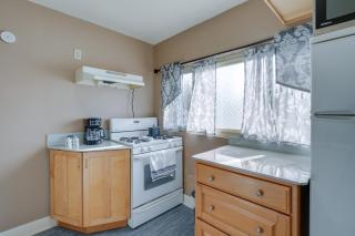 Kalamazoo Vacation Rental Near Golf and Parks! - 2