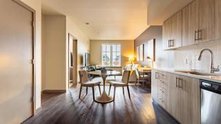 Landing - Modern Apartment with Amazing Amenities (ID7585X12) - 6