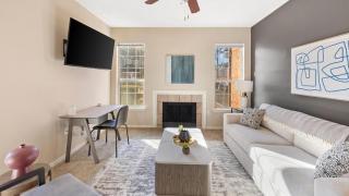 Landing - Modern Apartment with Amazing Amenities (ID7453X66) - Memphis - 0