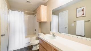 Landing - Modern Apartment with Amazing Amenities (ID8246X10) - 1