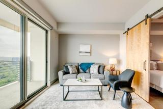 Landing - Modern Apartment with Amazing Amenities (ID4772X11) - Dallas - 0