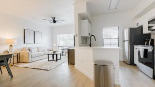 Landing - Modern Apartment with Amazing Amenities (ID7488X98) - 9