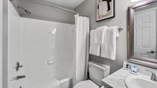 Landing - Modern Apartment with Amazing Amenities (ID8625X94) - 7