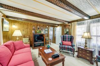 Classic Country Retreat in Ronda on 5 Acres! - - 6