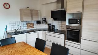 Große Monteurwohnung bei Würzburg bis 10 Personen mit Parkplätzen und WLAN und Grill mit 5 Schlafzimmern - 1