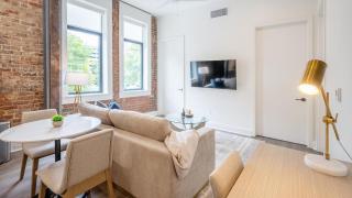 Landing - Modern Apartment with Amazing Amenities (ID5790X33) - Birmingham - 9