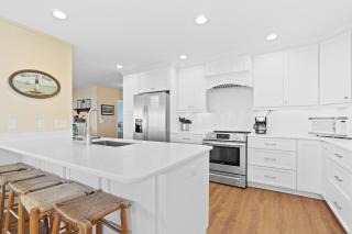 A Coconut Hut Brunswick Vacation Rentals - Oak Island - 9