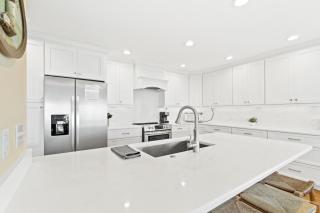 A Coconut Hut Brunswick Vacation Rentals - Oak Island - 6
