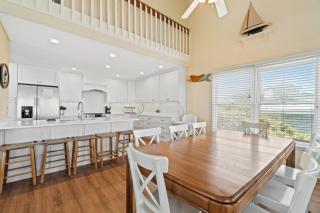A Coconut Hut Brunswick Vacation Rentals - Oak Island - 3