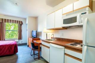 The Vistas 119 Modern studio with full kitchen 1st floor great location - Sierra Vista - 3