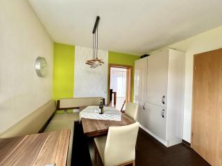 Schönes Familienhaus mit Herz im Grünen (Tübingen) - Kusterdingen - 2