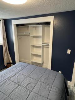 Entire level just off Interstate, free breakfast - Fargo - 3