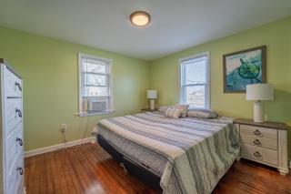 OCHG 208 Cottage Yellow 6 - 7