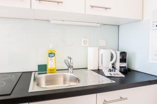 Urban Oasis with Queen Bed and View BE-13 - Zurigo - 6