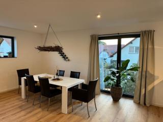 Moderne Ferienwohnung mit Terrasse, Grill & Privatparkplatz - Venningen - 7