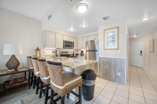 Luxury 18th Floor 1 BR Condo Direct Oceanfront Beach Resort Villa - 4