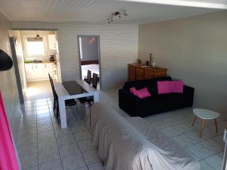 Appartement spacieux et lumineux Secteur Petit Marché à 5 min a pied de la plage - 9