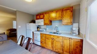 Downtown Cozy Home Base - Purple Sage 4 - 6