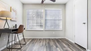 Landing - Modern Apartment with Amazing Amenities (ID7412X03) - 8