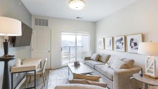 Landing - Modern Apartment with Amazing Amenities (ID8168X67) - 0