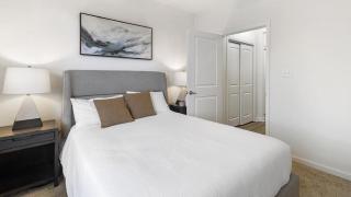 Landing - Modern Apartment with Amazing Amenities (ID1388X013) - 3