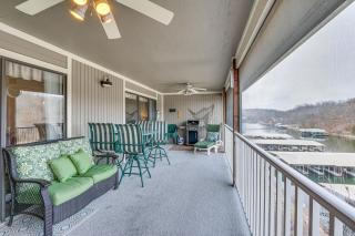 Lakefront Osage Beach Abode with Grill and Pool Access - Osage Beach - 9