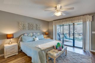 Lakefront Osage Beach Abode with Grill and Pool Access - Osage Beach - 2