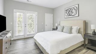 Landing - Modern Apartment with Amazing Amenities (ID7327X28) - 1