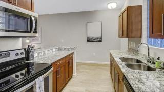 Landing - Modern Apartment with Amazing Amenities (ID8738X03) - 2