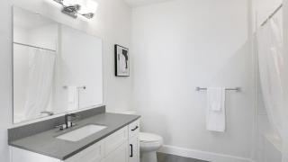 Landing - Modern Apartment with Amazing Amenities (ID8218X17) - 1
