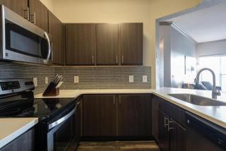 Landing - Modern Apartment with Amazing Amenities (ID3502X82) - 3