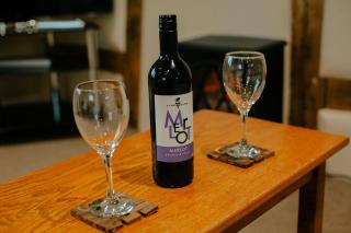 Granary at Tyddyn Isaf - Ruthin - 1