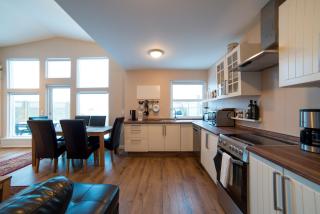 Icelandic Cottages - 8