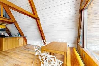 Alpine Modern A-Frame - Snoqualmie Pass - 5
