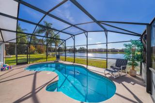 South Facing Pool with Stunning Lake View - Family Friendly Home - Nr Disney - Kissimmee - 9