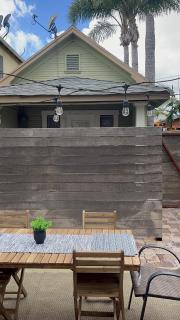 Cozy Private Bungalow walkable to beach! - 30 days or more ONLY - Long Beach - 8