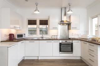 London House - 4