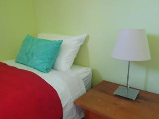 School Room Retreat - Matamata - 4