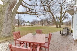 Quiet Manistee Home with Patio Less Than 1 Mi to Beaches! - 8