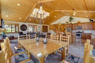 Elegant Big Bear Cabin Half Mi to Big Bear Lake! - 1