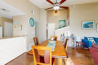 Sea La Vie - Port Aransas - 1