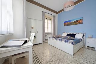 CASA GIULIANA - 3BR 2BATH, 2nd floor of historic mansion with lift and doorman, comfortable, chic, family friendly, 600 meters from Vatican & Ottaviano metro, quietest area of P R A T I wealthy, secure, accessible district - Warm guest care in 4 languages - Rome - 8