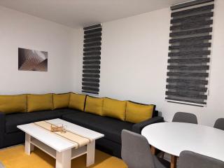 Apartment Grey Deluxe - Sarajevo - 9
