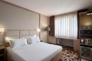 Radisson Hotel Plovdiv - 1