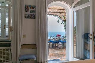 Beautiful Villa with View in the heart of Capri - Capri - 2