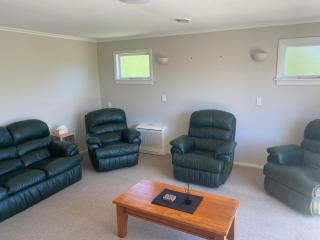 Peaceful Picton Home - Picton - 7